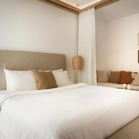 Mykonos Flow - 5* Super Paradise Beach (Mykonos)