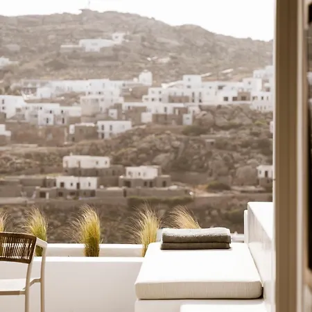 Mykonos Flow Super Paradise, Adults Only By Mr And Mrs White Super Paradise