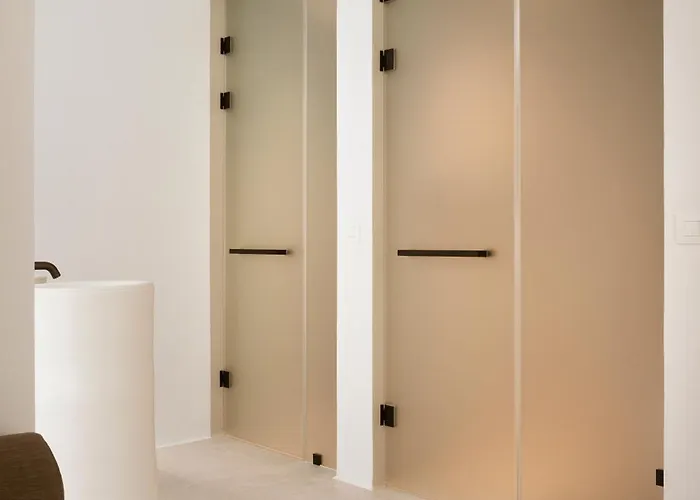 Mykonos Flow - Super Paradise, Adults Only