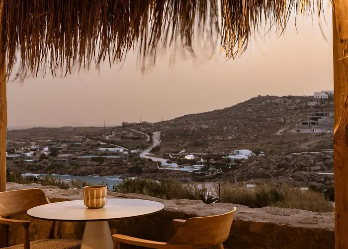 Mykonos Flow - Super Paradise, Adults Only